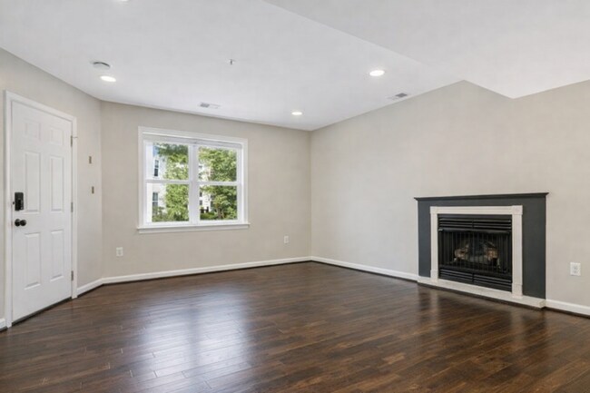 Photo - Bright, modern Capitol Hill 1 bed/1 bath condo with private outdoor space and secured parking