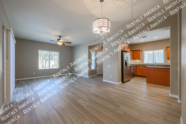 Photo - 2205 W Le Marche Ave