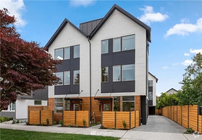Building Photo - Ballard - Newer 3 Bedroom / 2.5 Bath Townh... Rental