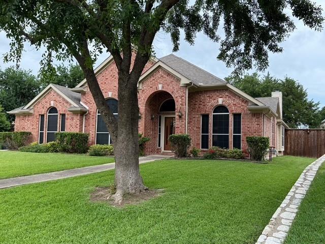 Photo - 405 Love Bird Ln