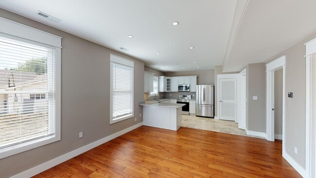 Photo - 4BR in Fort Sanders with Parking! | Walk t...