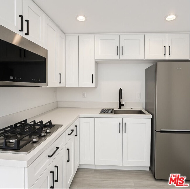 Building Photo - 4297 Tujunga Ave Rental