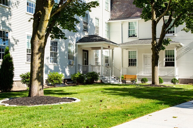 Photo - The Falls at 124 Water