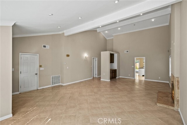 Photo - 18123 Delano St