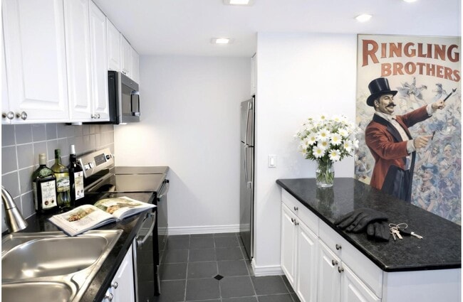 555 S Old Woodward Ave Unit 1005