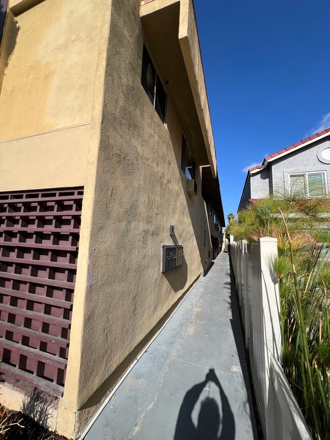 Photo - 5942 Malabar St Unit E