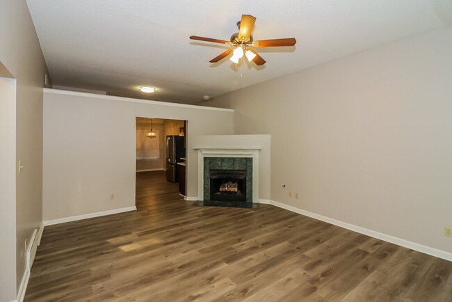 Photo - 5700 Kayla Dr