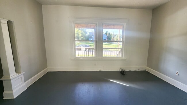 Photo - 9707 Dickens Ave Unit 1