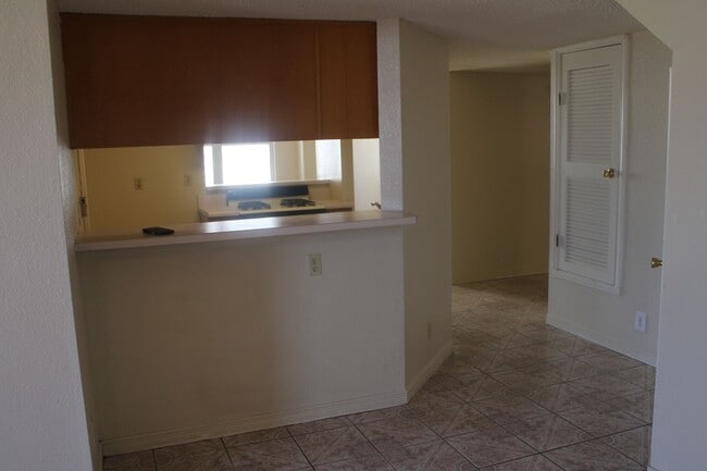 Photo - 10936 Whitehall Dr