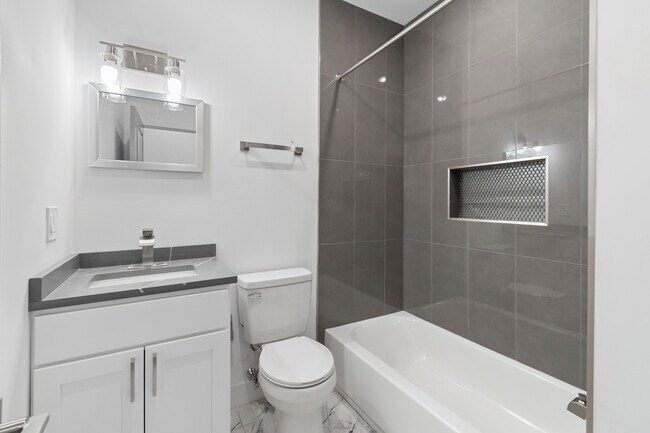 Photo - 1815 N 33rd St