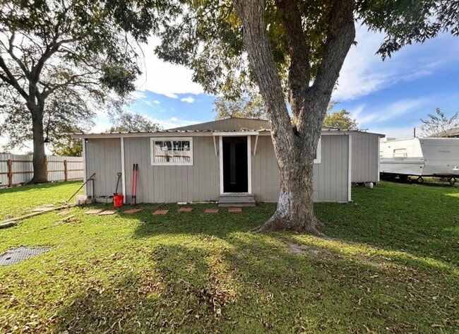 Photo - 13217 Player St