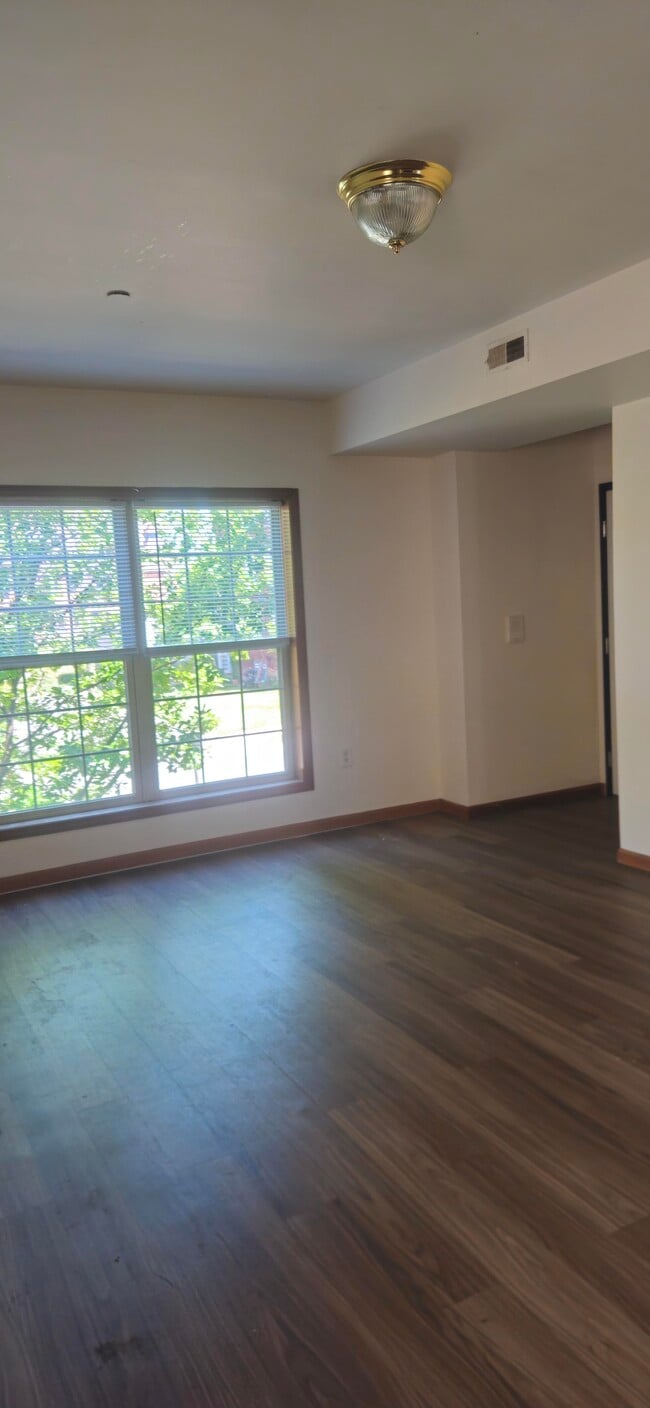 Brainard Street Apartments