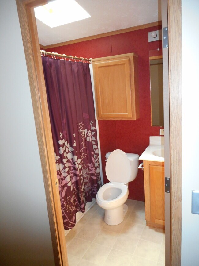 Bathroom off front Bedroom - 10543 Emberwood Dr Unit Lot 25