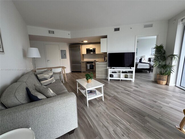 Photo - 1300 Brickell Bay Dr Condo Unit 3301