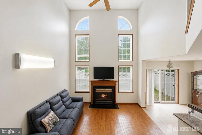Photo - 101 Wellington Park Dr
