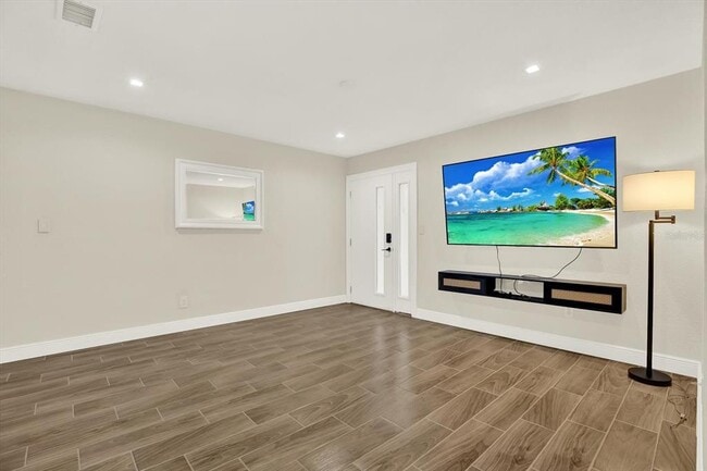 Photo - 1910 E Wilder Ave