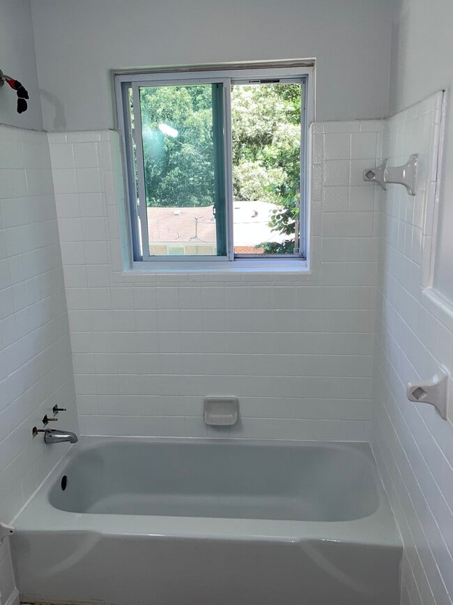 Photo - 817 Stewart St