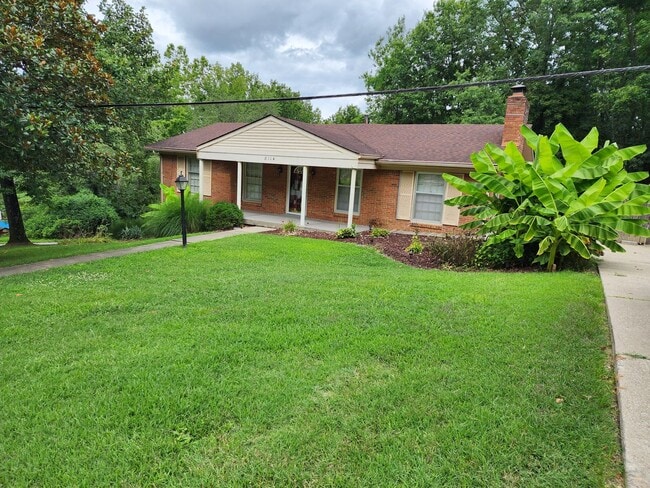 Building Photo - 3 Bedroom, 2 Bathroom Home