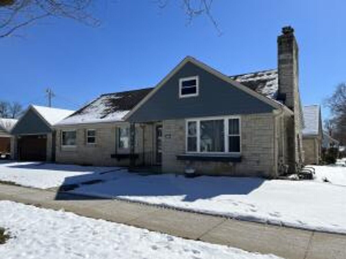 Photo - 9131 Stickney Ave