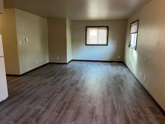 Photo - 722 W North St Unit B