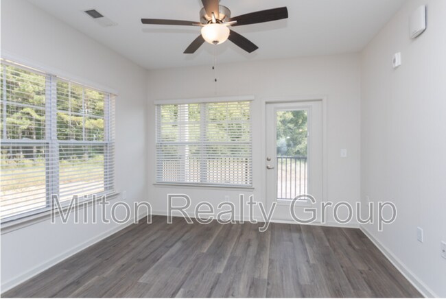 Photo - 210 Grove Cir Unidad APT. 303