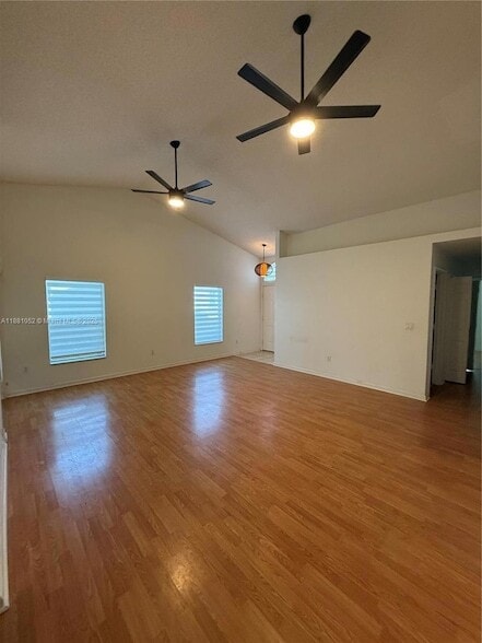 Photo - 540 SE 21st Ln