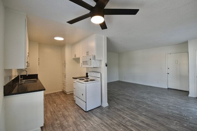 Photo - 12142 Burbank Blvd Unit 09