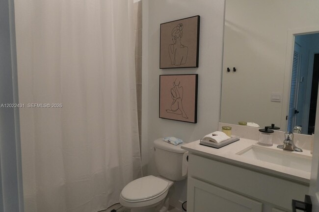Photo - 696 NW 6th St