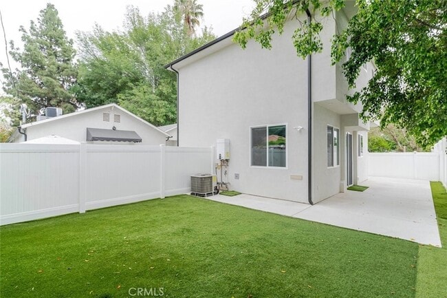 Building Photo - 9035 Rathburn Ave