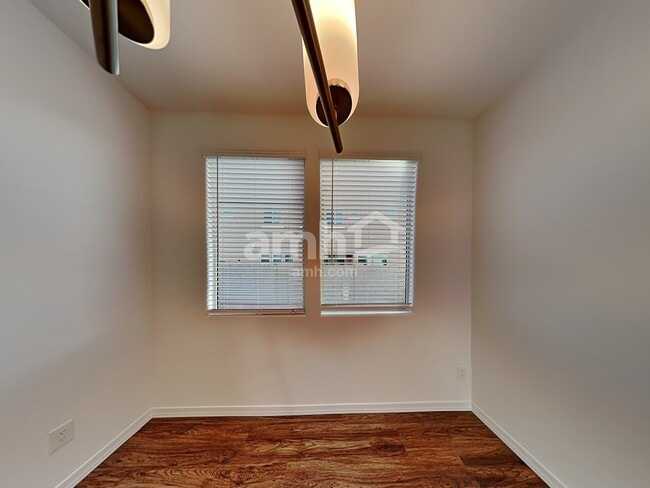 Photo - 831 S 150th Dr