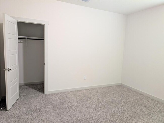 Photo - 3704 Beechmont Dr.