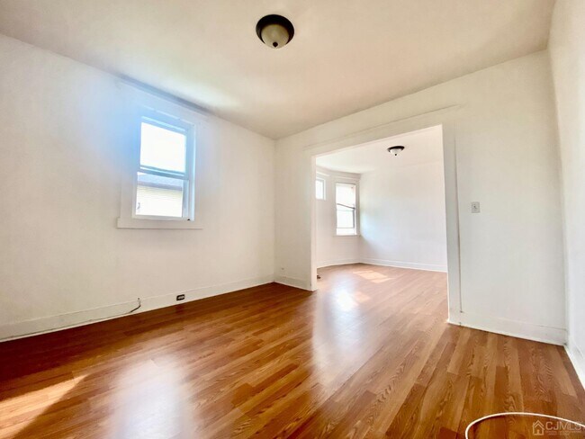 Photo - 625 E Curtis St