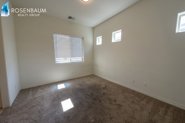 Photo - Stunning 3 bedrooms 2 bathrooms House in a premiun area of Prescott Valley!