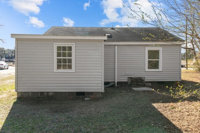 Photo - 610 Wondertown Dr