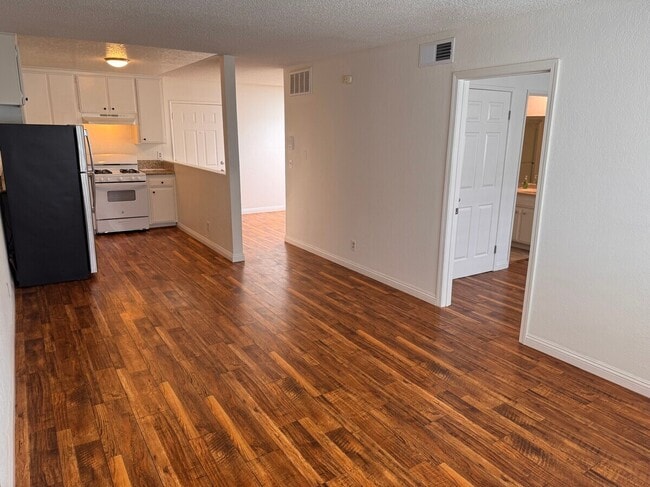 Photo - 4170 Tujunga Ave