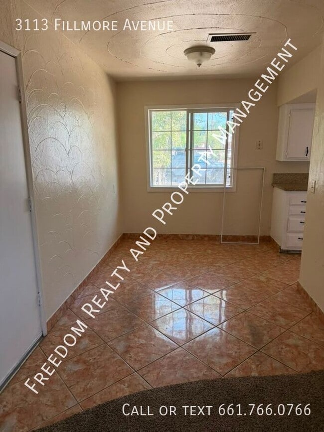 Photo - 3113 Fillmore Ave