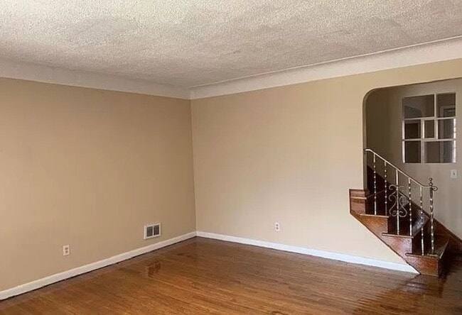 Photo - 17253 McCracken Rd