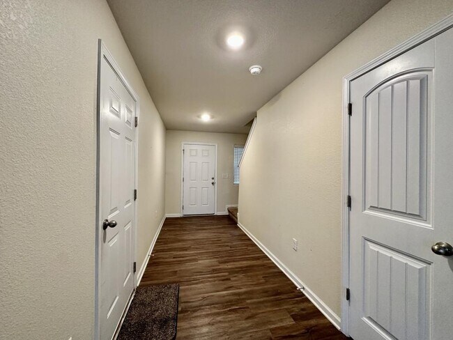 Photo - 8128 Derby Wood Ln