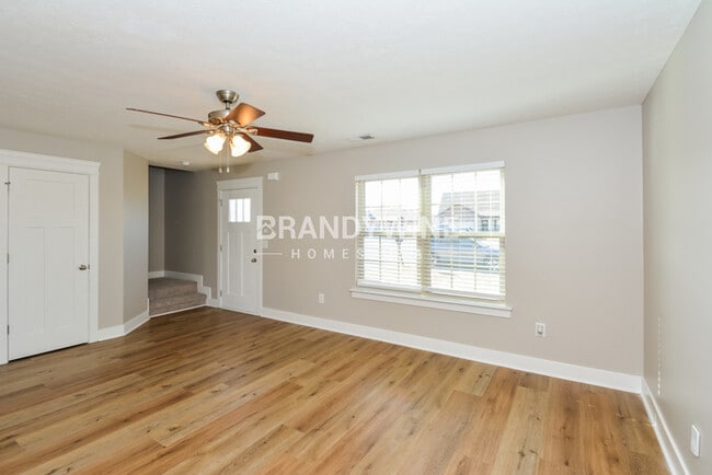 Photo - 5447 Elkanah Ct