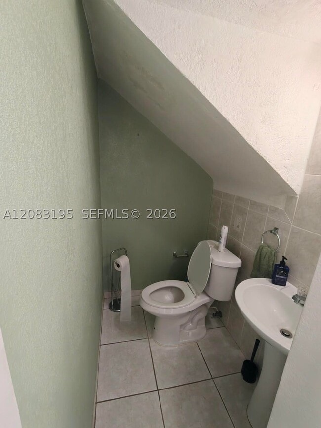 617 NW 58th Ave