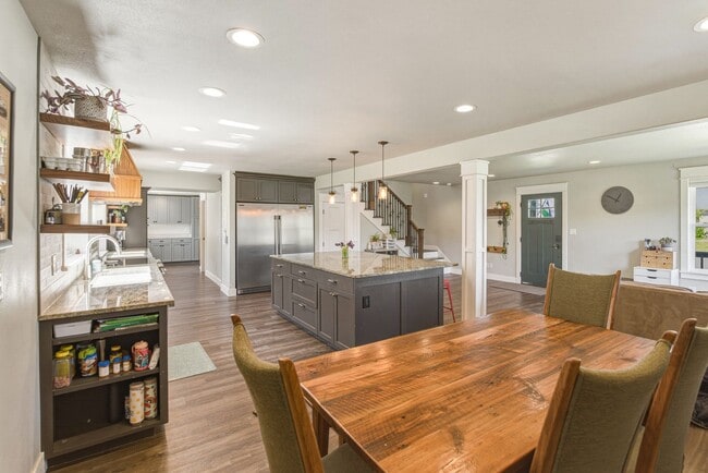 Photo - Bright & Spacious 4-Bedroom Haven Just Minutes from Leavenworth Village