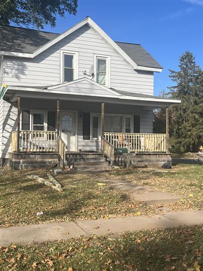 Photo - 802 Niagara St