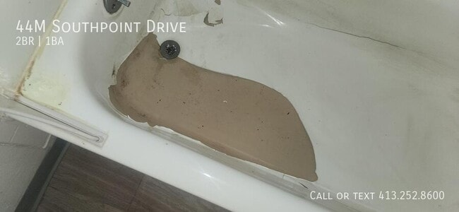 Photo - 44 Southpoint Dr