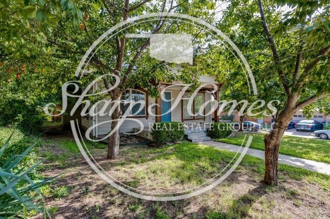 Photo - 1633 NE 11th St