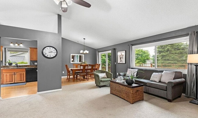 Photo - 18890 Barrington Dr