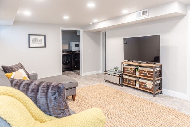 Photo - BRAND NEW REMODEL Unit 3 Bedrooms 1 Bath