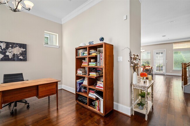 Photo - 1407 Devonshire Manor Ln