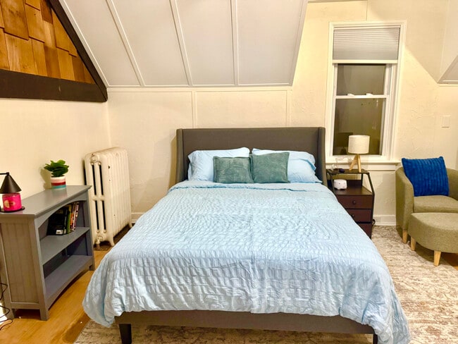 Photo - 3023 Harvard Ave Unit 2