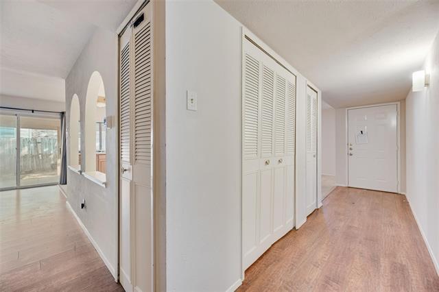 Photo - 1429 Whitehall Dr