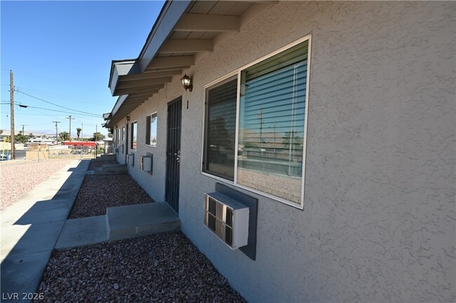 Photo - 320 N 16th St Unidad 1